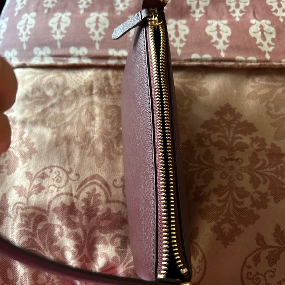 Cute Cole Hann Burgundy purse - Picture 2 of 6